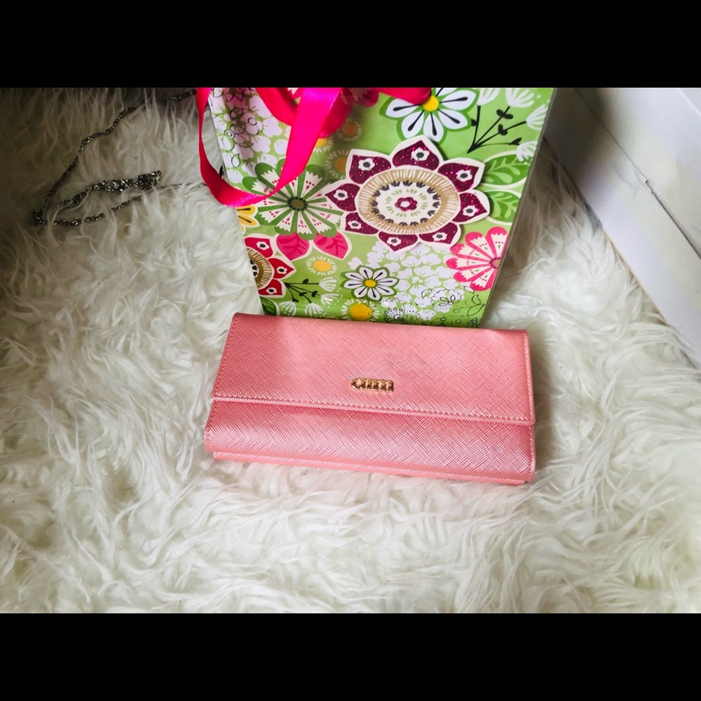 AIM/NWOT-clutch wallet, in pink and gold colors - Picture 7 of 8